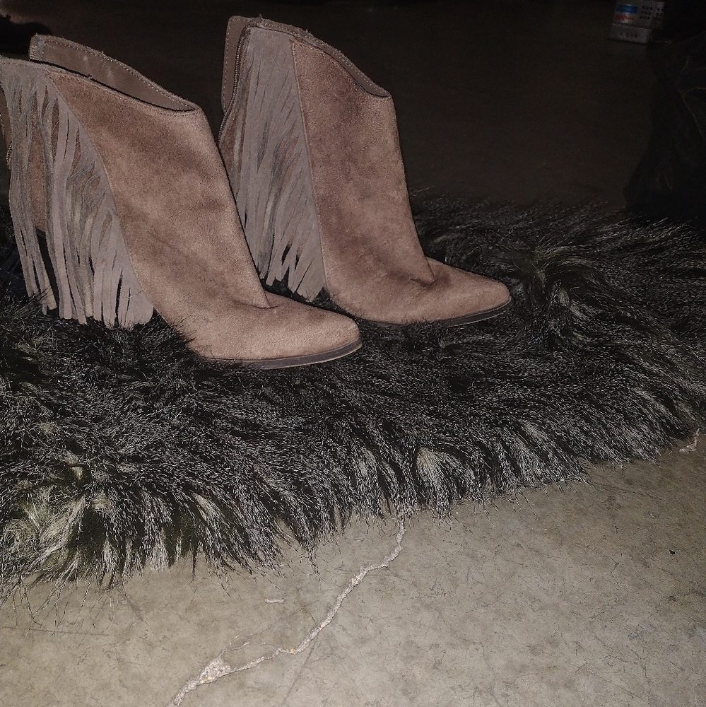 Mossimo boots